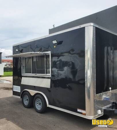2023 Enclosed Cargo Trailer Kitchen Food Trailer Texas for Sale