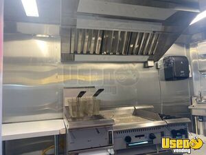 2023 Enclosed Kitchen Food Trailer Fryer Florida for Sale