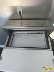 2023 Enclosed Trailer Kitchen Food Trailer Fryer Texas for Sale