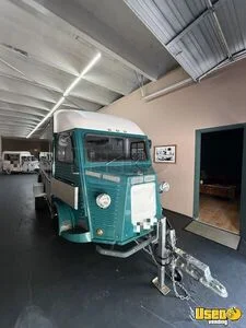 2020 - 5' x 17' Vintage-Style Food Concession Trailer Mobile Vending Unit for Sale in Florida!