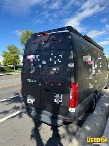 2023 Sprinter 2500 Mobile Hair & Nail Salon Truck Air Conditioning California Diesel Engine for Sale