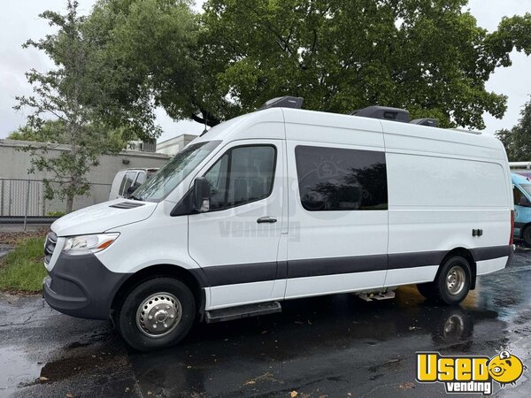 2023 Sprinter 3500 Pet Care / Veterinary Truck Florida Diesel Engine for Sale