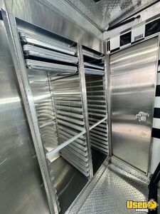 2023 Sprinter Coffee & Beverage Truck Diamond Plated Aluminum Flooring California Diesel Engine for Sale