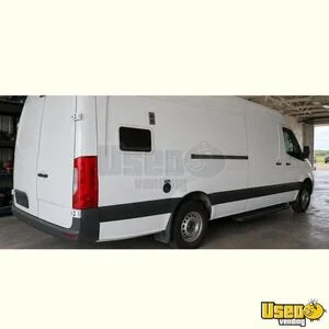 2023 Sprinter Pet Care / Veterinary Truck Cabinets Iowa Diesel Engine for Sale