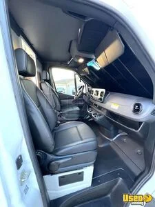 2023 Sprinter Pet Care / Veterinary Truck Shore Power Cord Utah Diesel Engine for Sale