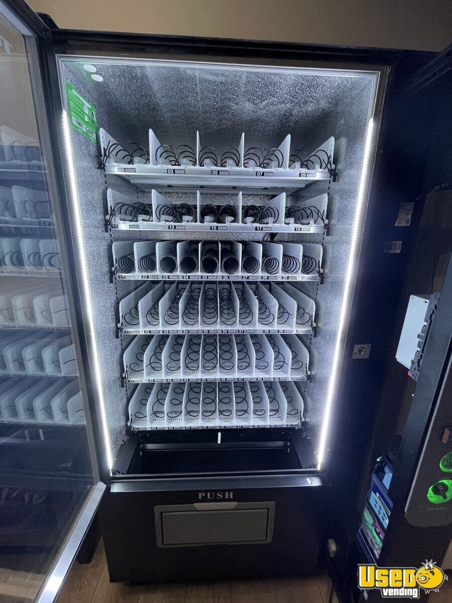 Refrigerated Combo Vending Machine