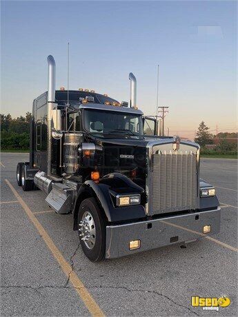 2023 W900 Kenworth Semi Truck California for Sale