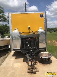 2024 20’ Kitchen Food Trailer Removable Trailer Hitch Texas for Sale