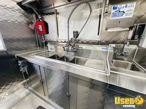 2024 2024 Kitchen Food Trailer Diamond Plated Aluminum Flooring California for Sale