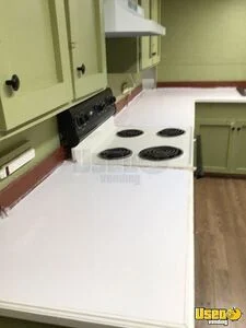 2024 24’ Porch Trailer Kitchen Food Trailer Gray Water Tank Texas for Sale