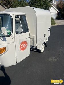 2024 3 Wheel Coffee & Beverage Truck Transmission - Manual California Diesel Engine for Sale