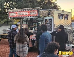 2024 Custom Designed Kitchen Food Trailer Exterior Customer Counter Texas Gas Engine for Sale