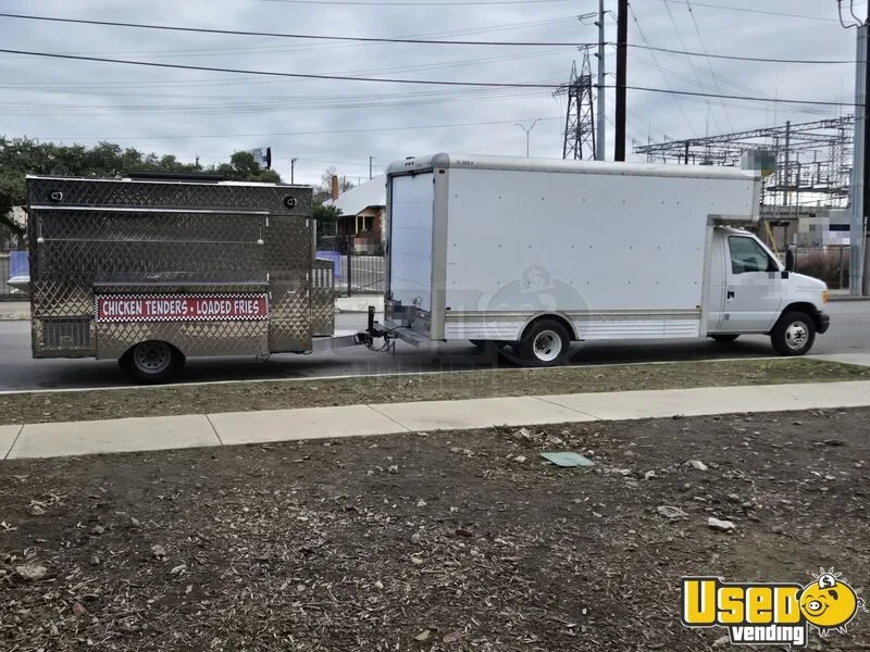 2024 Custom Designed Kitchen Food Trailer Texas Gas Engine for Sale