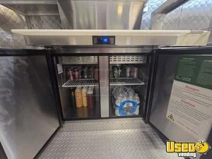 2024 Custom Kitchen Food Trailer Fresh Water Tank California for Sale