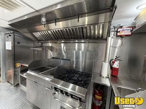 2024 Enclosed Trailer Kitchen Food Trailer Generator Florida for Sale