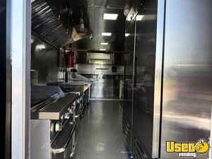 2024 Enclosed Trailer Kitchen Food Trailer Refrigerator Texas for Sale