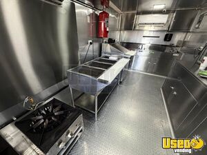 2024 Enclosed Trailer Kitchen Food Trailer Stock Pot Burner Texas for Sale