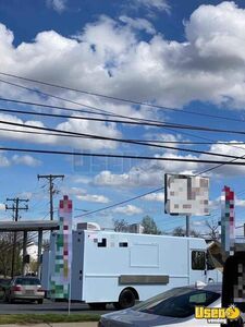2024 Food Truck All-purpose Food Truck Air Conditioning Maryland Gas Engine for Sale
