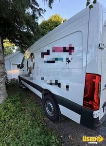 2024 Hanvey Pet Care / Veterinary Truck Electrical Outlets Michigan Diesel Engine for Sale