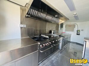 2024 Kitchen Trailer Concession Trailer Diamond Plated Aluminum Flooring Nevada Gas Engine for Sale