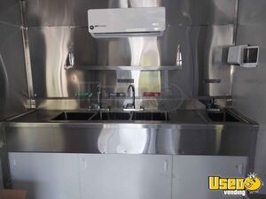 2024 Kitchen Trailer Kitchen Food Trailer Diamond Plated Aluminum Flooring New Jersey for Sale