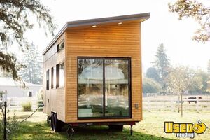 2024 Luxury Tiny Home Tiny Home On Wheels Insulated Walls Oregon for Sale