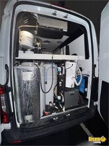 2024 Mobile Dog Grooming Van Pet Care / Veterinary Truck Interior Lighting Rhode Island for Sale