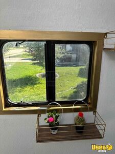 2024 Pet Grooming Trailer Pet Care / Veterinary Truck Electrical Outlets Texas for Sale