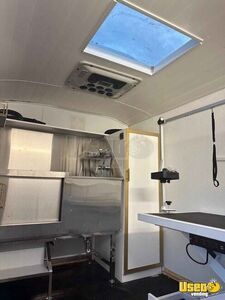 2024 Pet Grooming Trailer Pet Care / Veterinary Truck Generator Texas for Sale