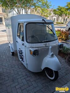 2024 Piaggio Ape Coffee & Beverage Truck Shore Power Cord Florida for Sale