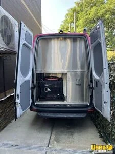 2024 Sprinter 2500 New Build Food Truck Exterior Customer Counter New York Diesel Engine for Sale