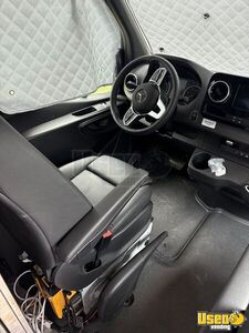 2024 Sprinter All-purpose Food Truck Diamond Plated Aluminum Flooring Wyoming Diesel Engine for Sale