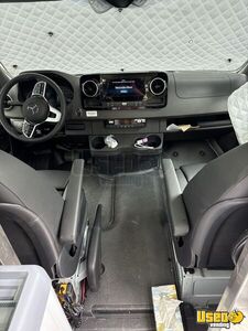 2024 Sprinter All-purpose Food Truck Insulated Walls Wyoming Diesel Engine for Sale