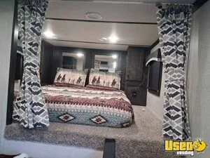 2024 Sv8313b.s 3-horse Lq Trailer Stove Tennessee for Sale