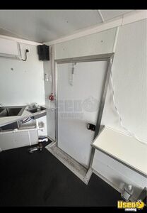2024 V Nose Kitchen Food Trailer Exterior Customer Counter Florida for Sale