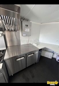 2024 V Nose Kitchen Food Trailer Stainless Steel Wall Covers Florida for Sale