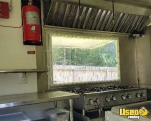 2025 14ft Base Kitchen Trailer Kitchen Food Trailer Shore Power Cord Texas Gas Engine for Sale