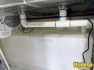 2025 16 Foot Platform Kitchen Food Trailer Fresh Water Tank North Carolina for Sale