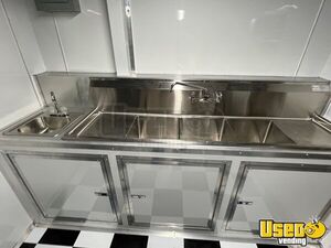2025 8.5x16 Kitchen Food Trailer Exhaust Fan Kentucky for Sale
