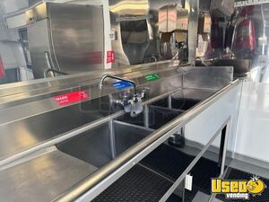 2025 8’6”x18’ 2025 Kitchen Food Trailer Insulated Walls California for Sale