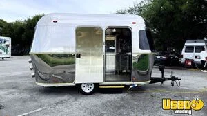 2025 Air Stream Kitchen Food Trailer Air Conditioning Florida for Sale