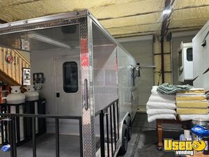 2025 Custom Food Trailer 8.25x22ta Kitchen Food Trailer Stainless Steel Wall Covers Alabama for Sale