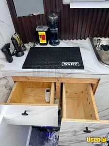2025 Dual Axle Mobile Hair & Nail Salon Truck Breaker Panel California for Sale