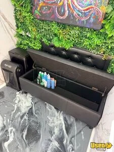 2025 Dual Axle Mobile Hair & Nail Salon Truck Hand-washing Sink California for Sale