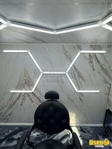 2025 Dual Axle Mobile Hair & Nail Salon Truck Interior Lighting California for Sale