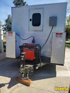 2025 Enclosed Kitchen Food Trailer Stainless Steel Wall Covers California for Sale