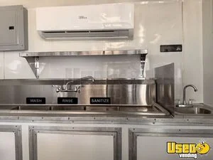 2025 Food Trailer Kitchen Food Trailer Removable Trailer Hitch Alabama for Sale