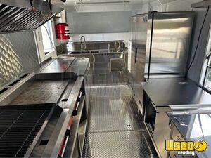 2025 Food Truck All-purpose Food Truck Diamond Plated Aluminum Flooring California for Sale