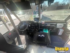 2025 Food Truck All-purpose Food Truck Exterior Customer Counter Maryland Gas Engine for Sale