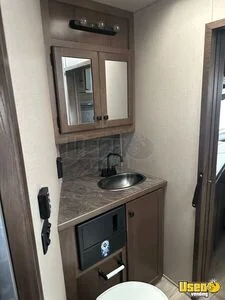 2025 Horse Trailer Stock Trailer With Living Quarters Microwave Idaho for Sale